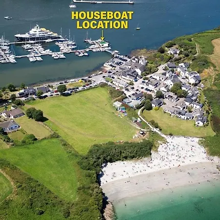 Houseboat In * Kinsale